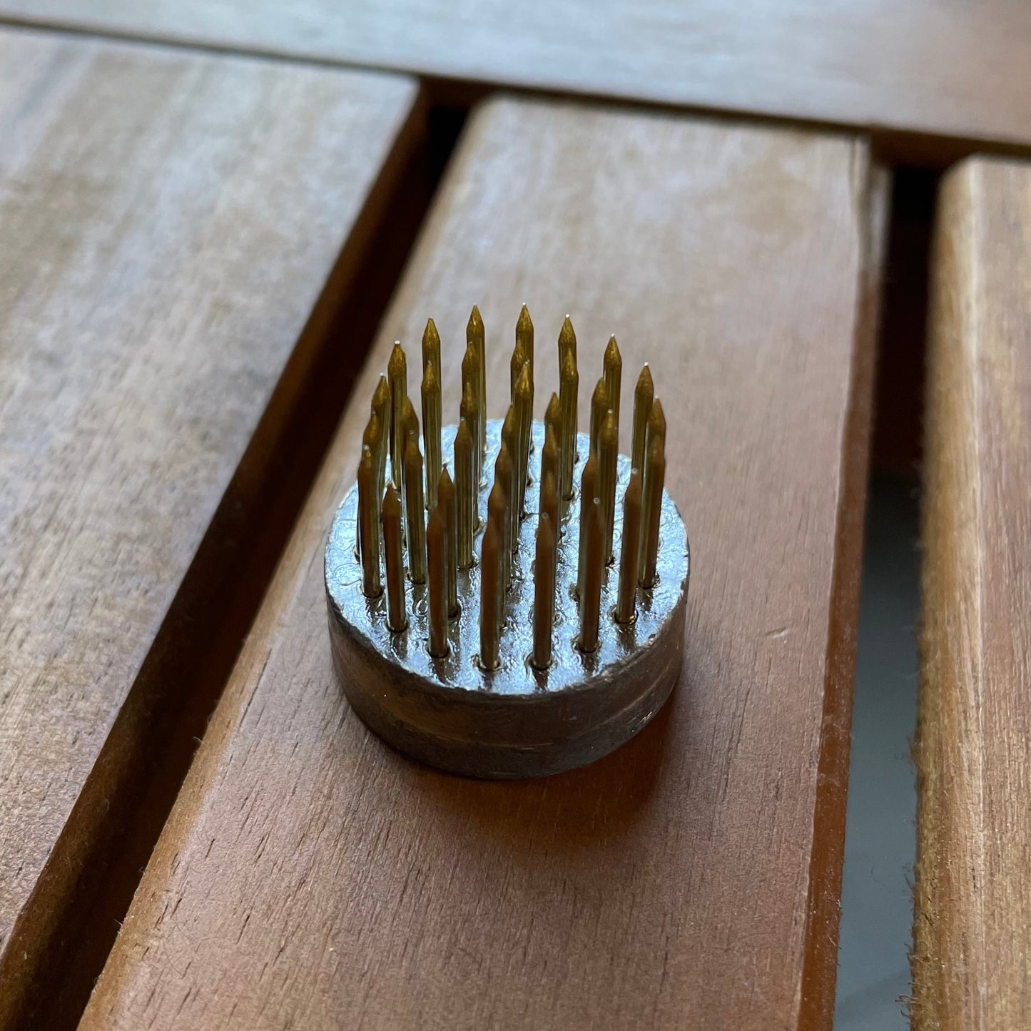 Kenzan/flower frog - small