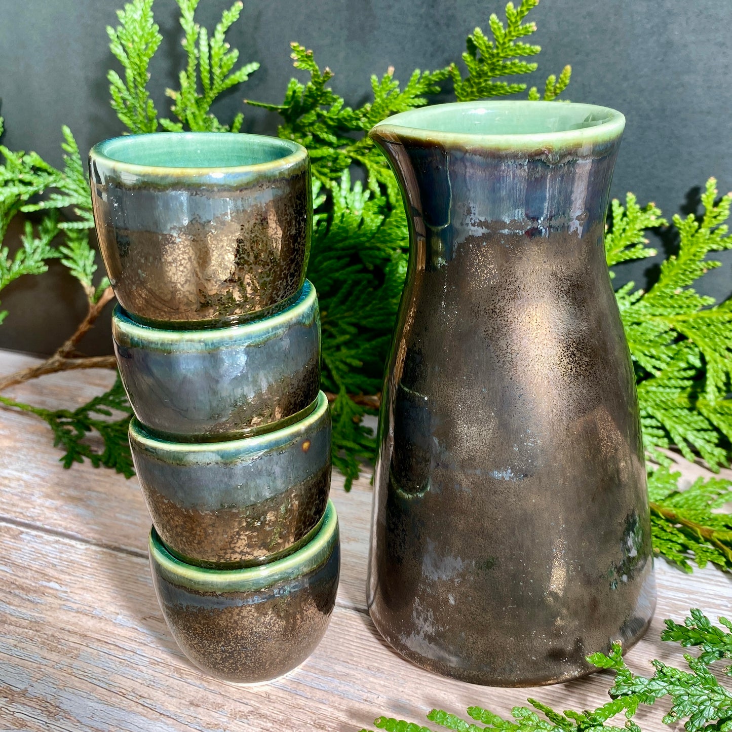 Sake Set - Vintage Gold