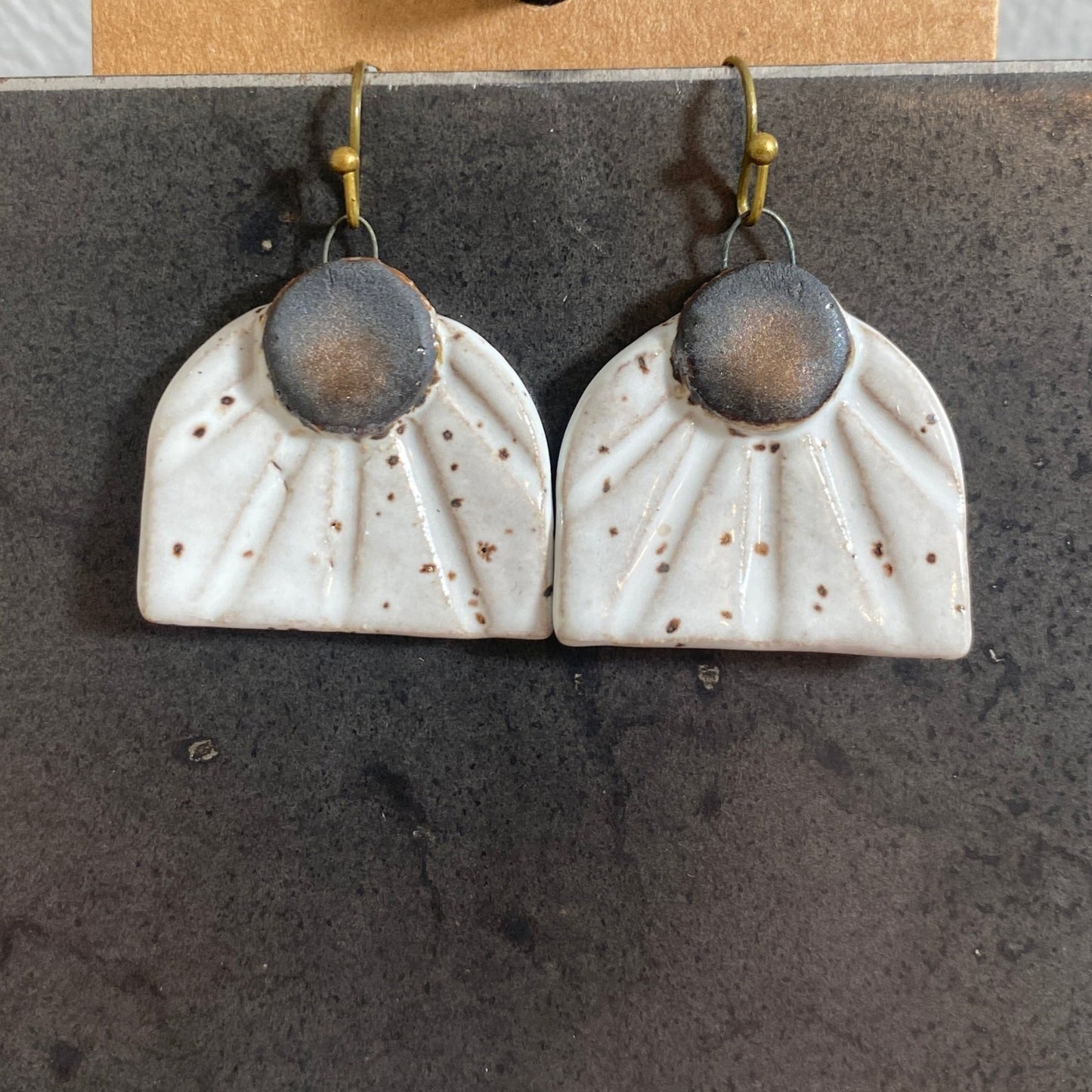 White/matte gold earrings - fan-shaped