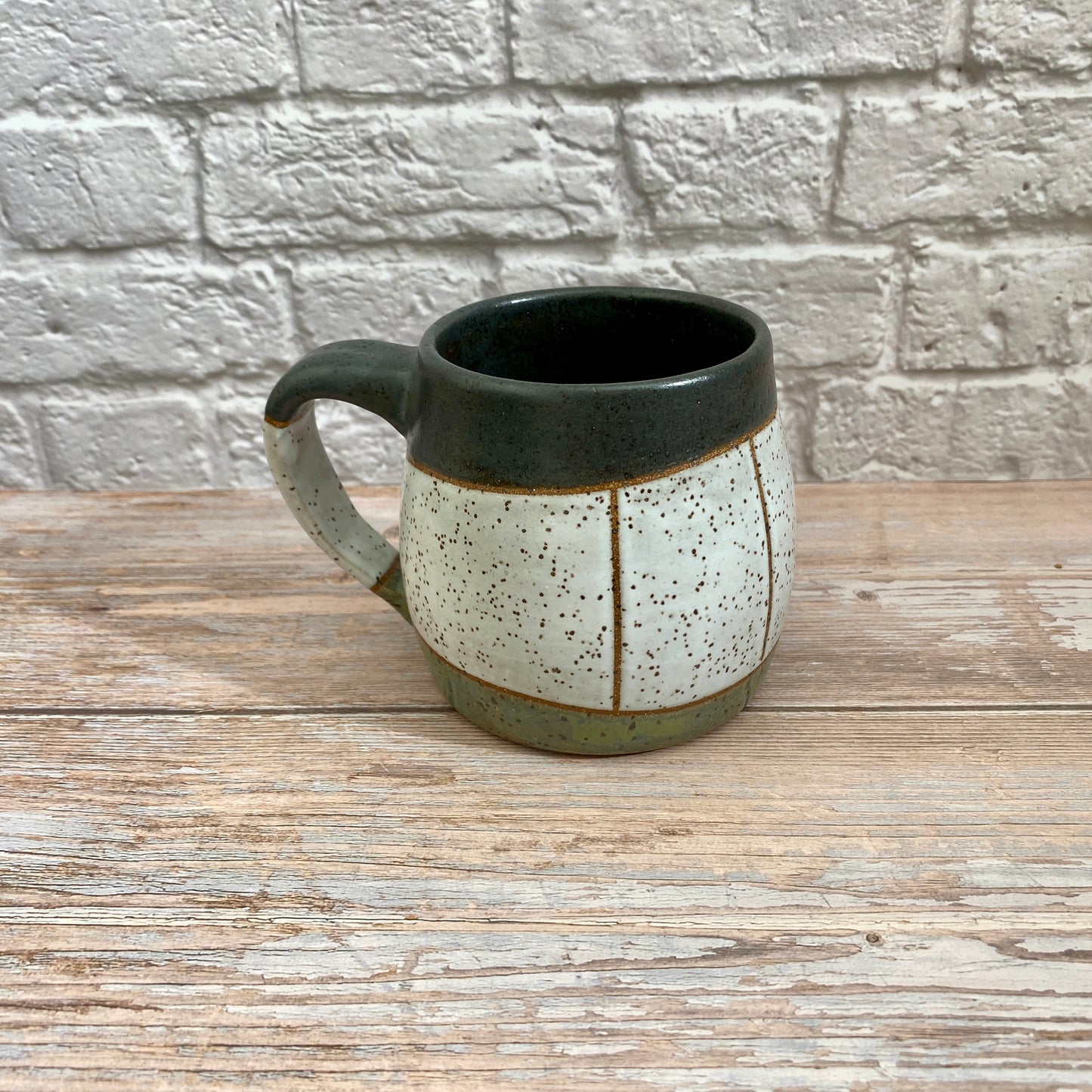10oz Mug - Gray/White/Green with verticals