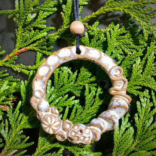 Wreath style ornament