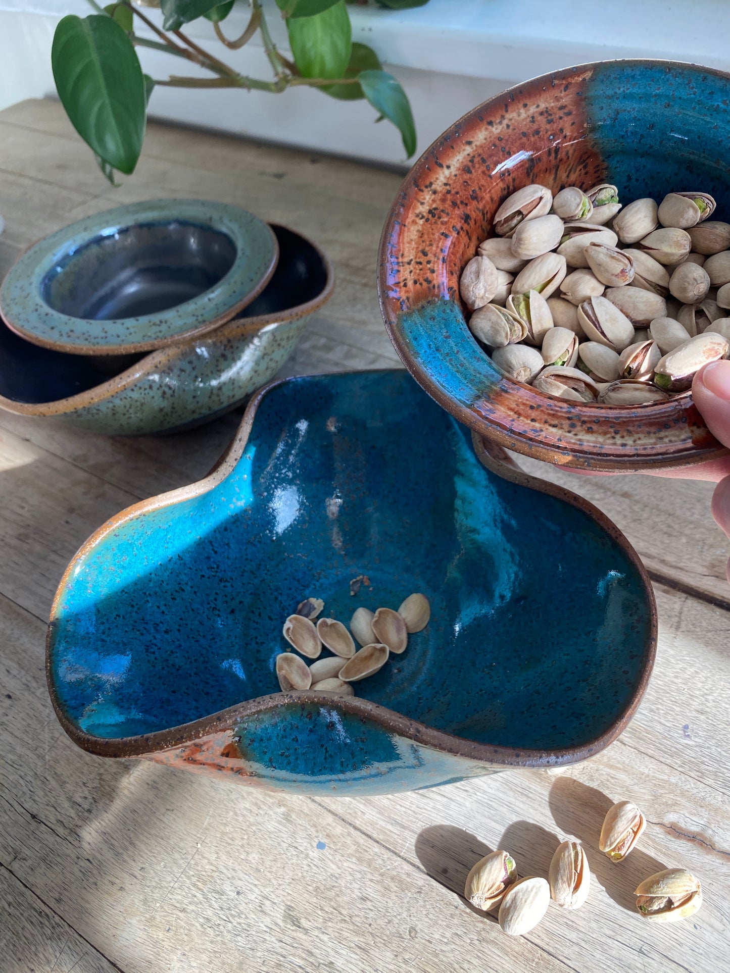 Pistachio Dish - Teal & Sienna