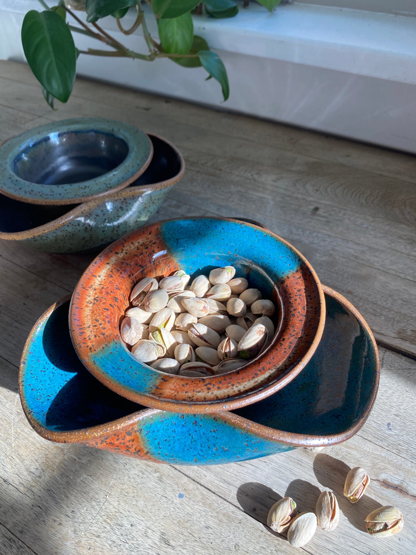 Pistachio Dish - Teal & Sienna