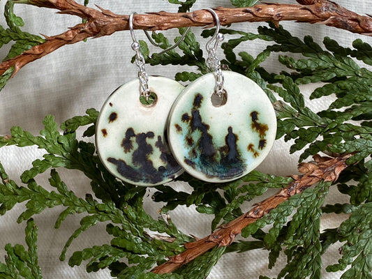 Disc earrings - green metallic